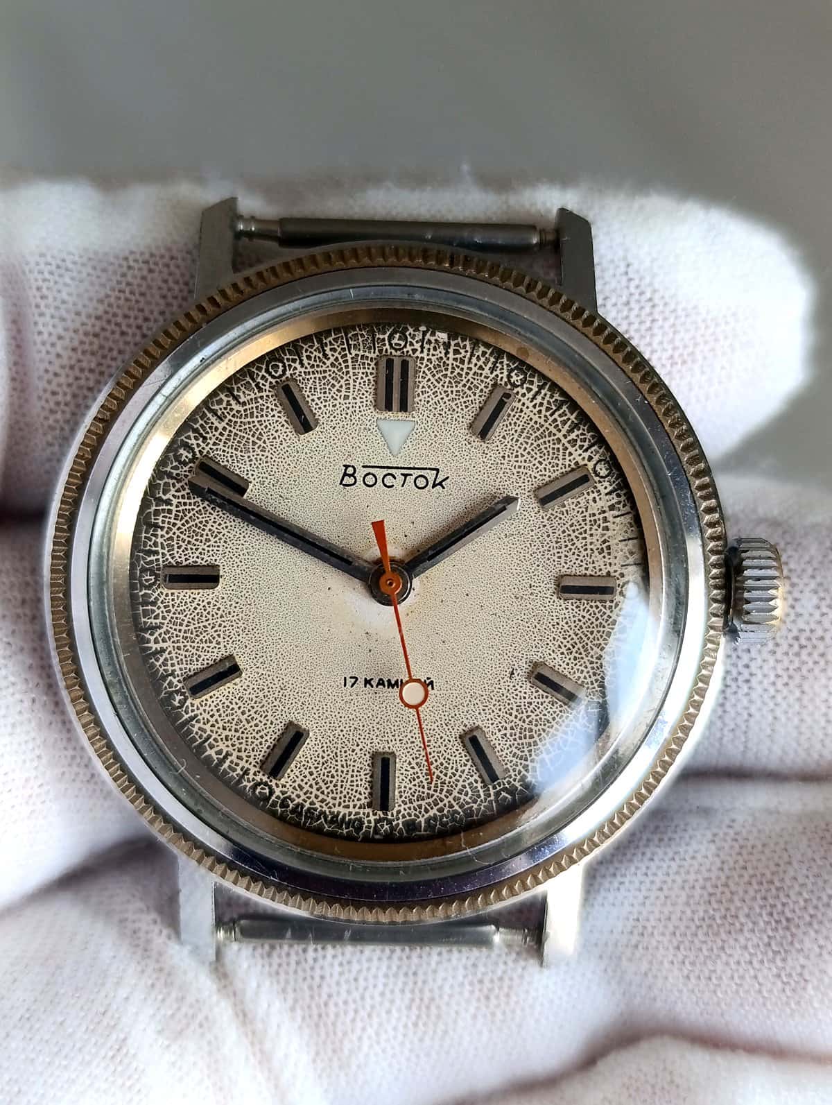 Vintage Soviet Vostok Hand-Wind Watch Caliber 2409A Crackle Dial Serviced 1980s