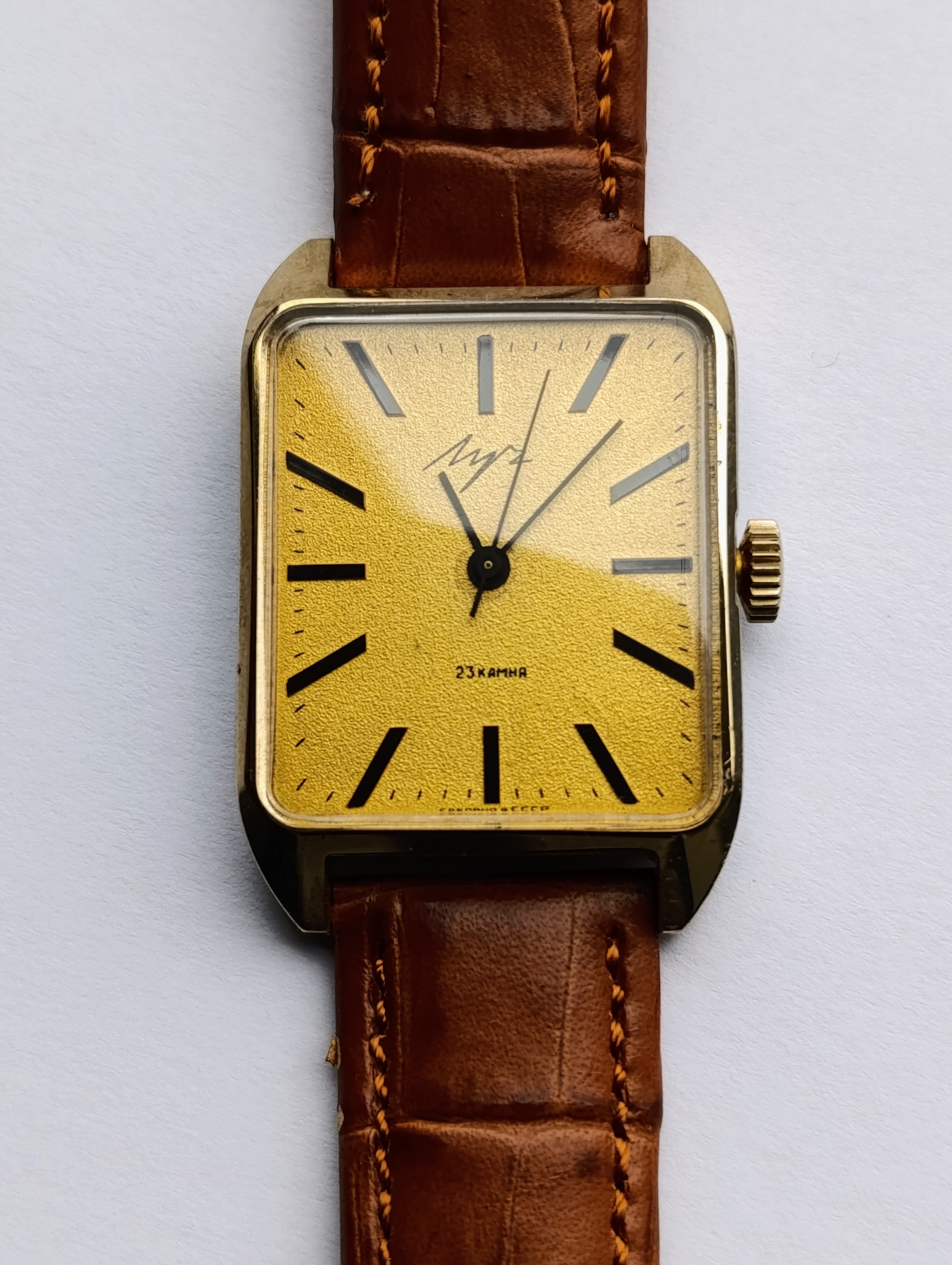Luch 2209 Soviet Vintage Watch 23 Jewels Model 743651 Minsk Watch Factory Made in USSR 1980s – thumbnail 1