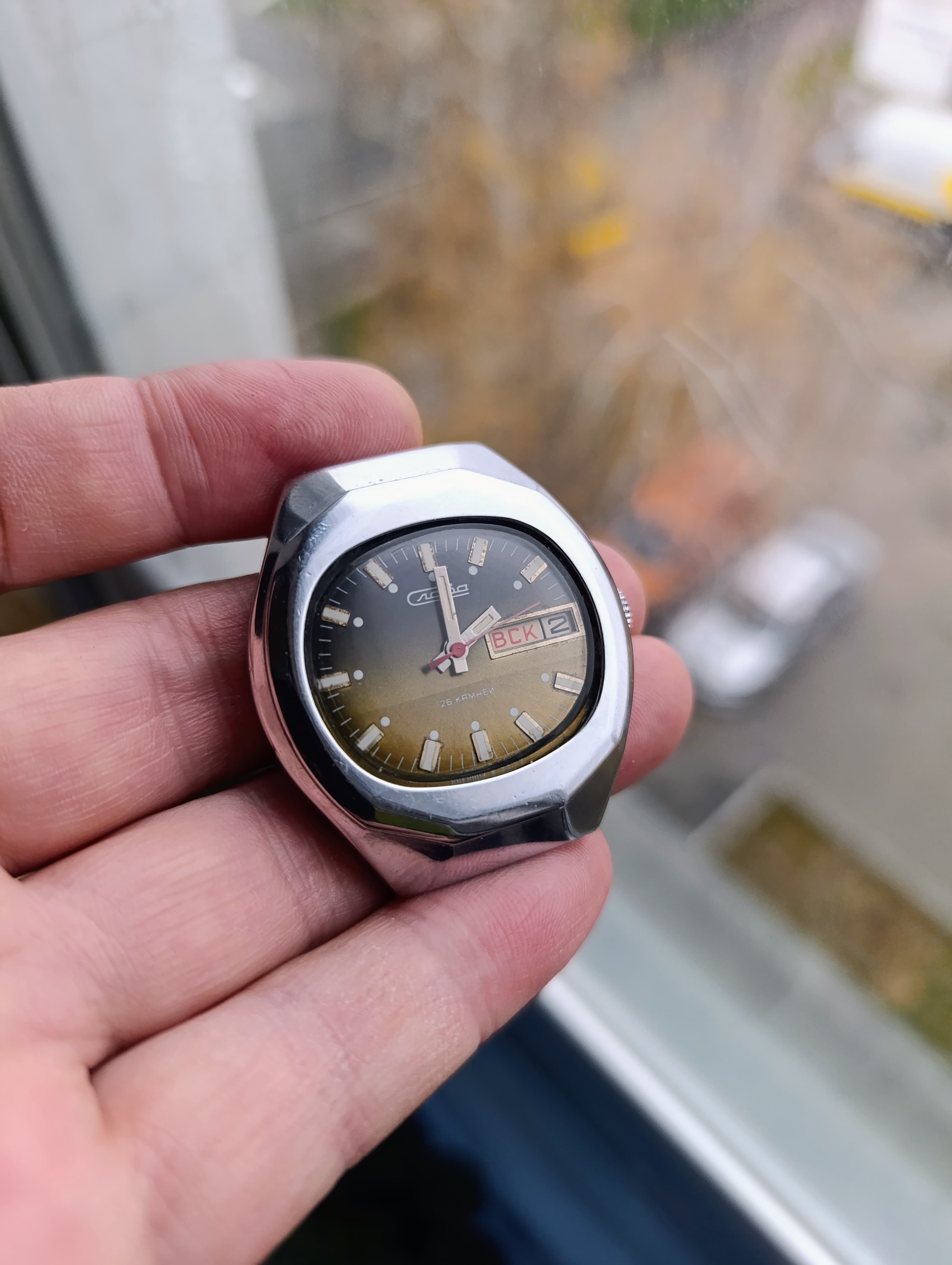 Rare Slava 2428 USSR Mechanical Watch – All Original, Faceted Chrome Case, 26 Jewels – thumbnail 15