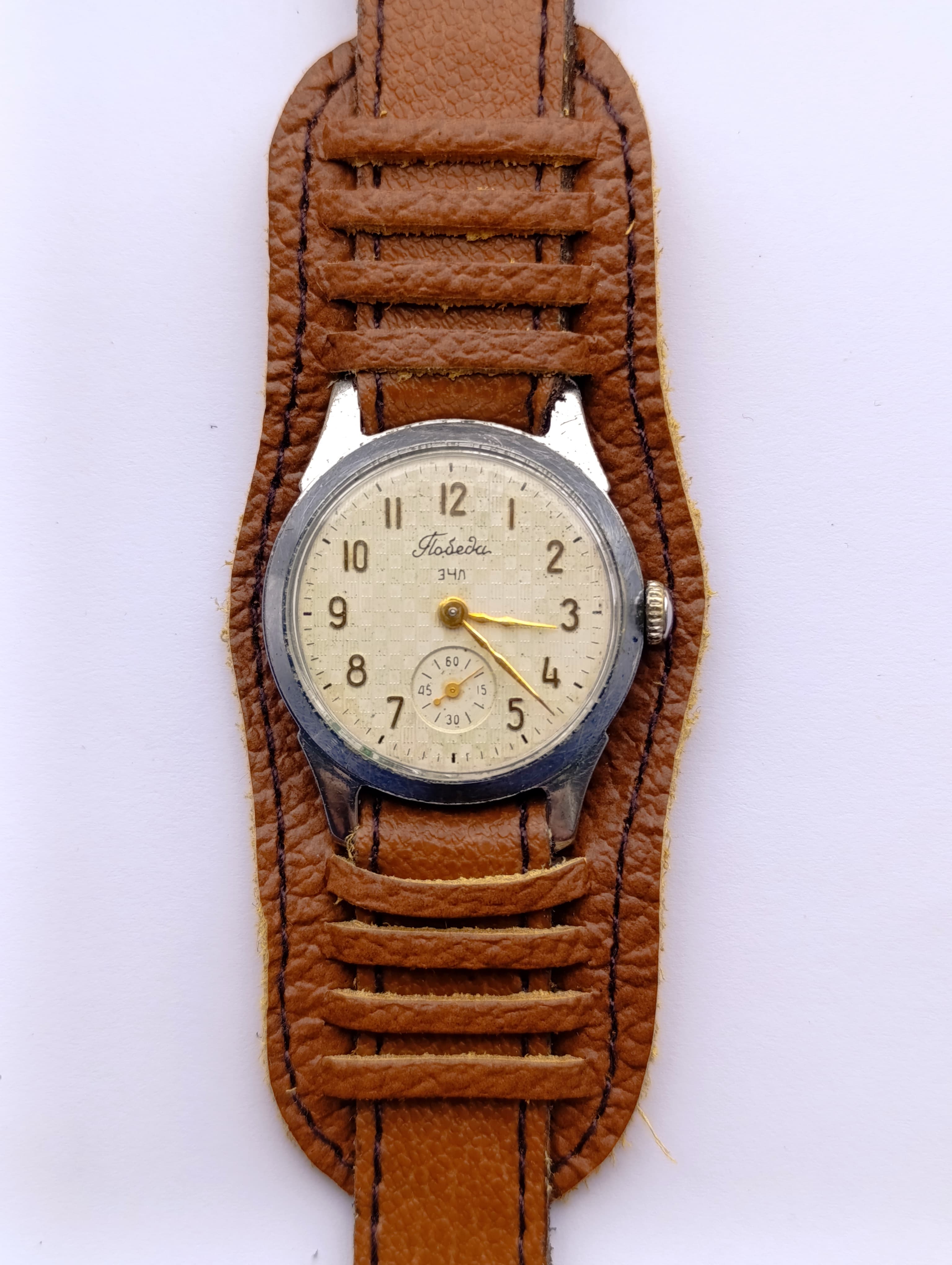 Soviet Watch Pobeda 2603 16 Jewels Leningrad Electric Clocks (ECHL) Made in USSR 1950s – thumbnail 1