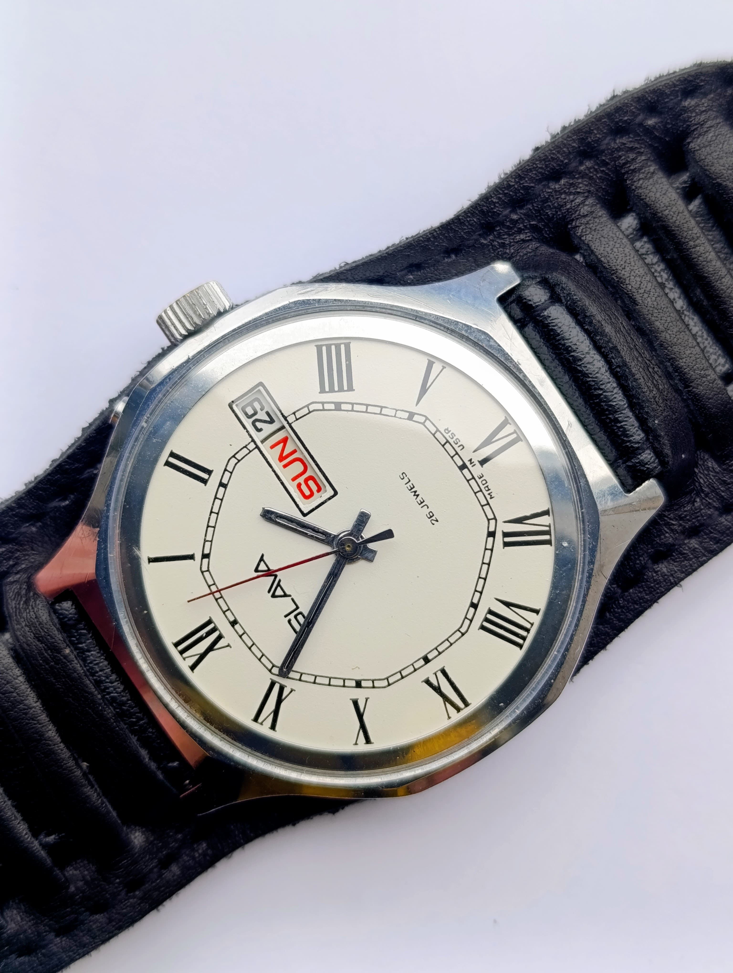 Rare Slava 2428 Mechanical Watch from USSR – 26 Jewels Movement, Dual Calendar, Authentic Soviet Men’s Wristwatch – thumbnail 11