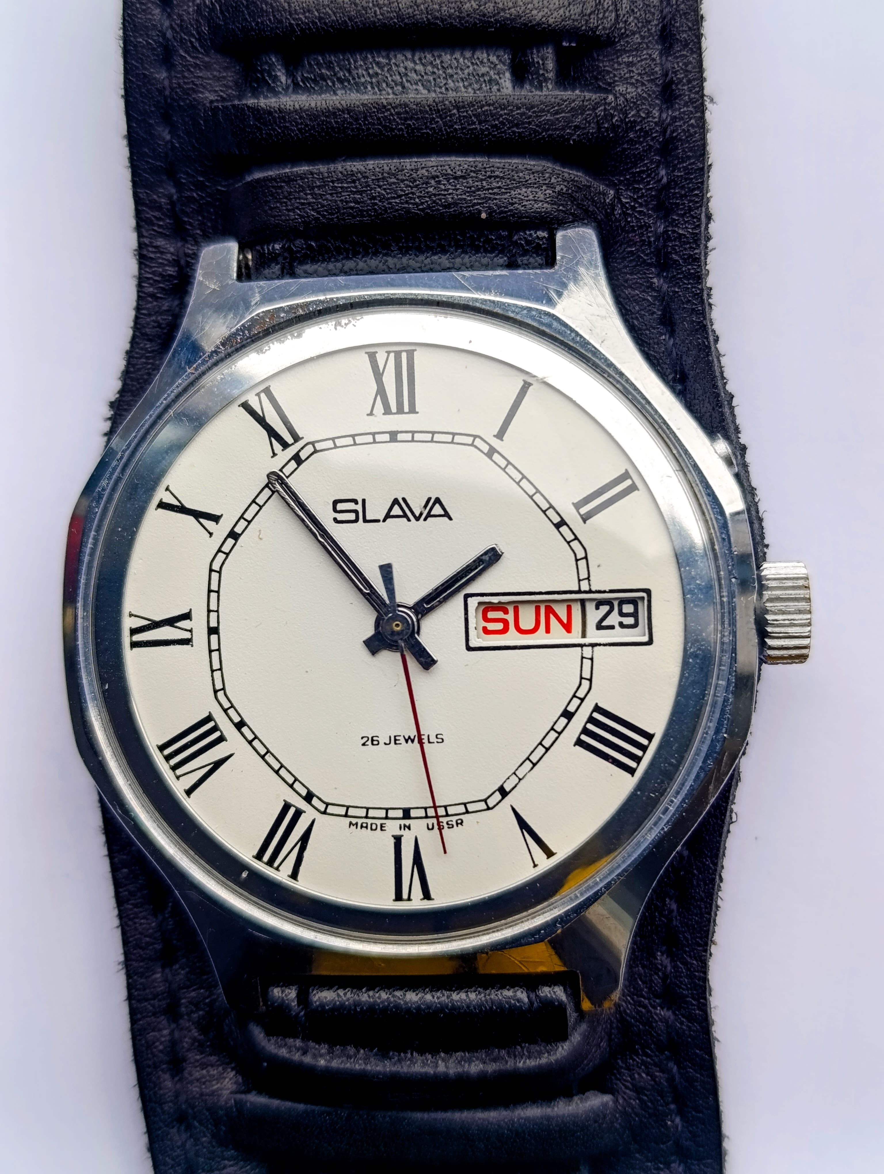 Rare Slava 2428 Mechanical Watch from USSR – 26 Jewels Movement, Dual Calendar, Authentic Soviet Men’s Wristwatch – thumbnail 6