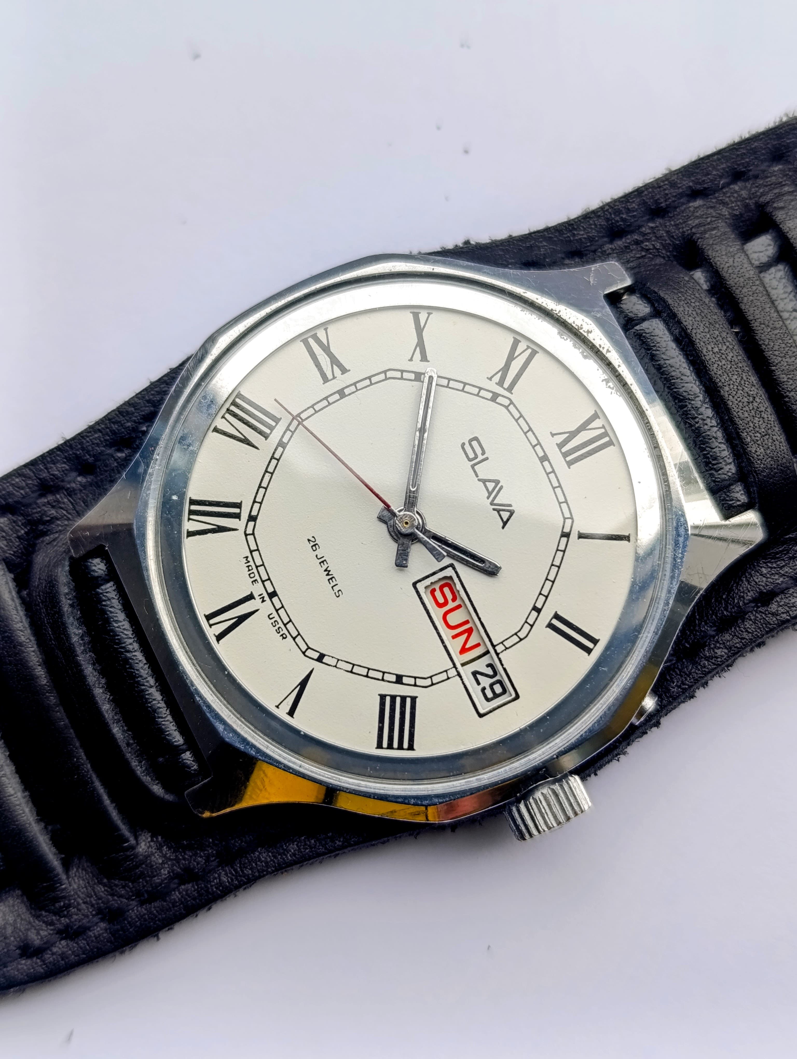 Rare Slava 2428 Mechanical Watch from USSR – 26 Jewels Movement, Dual Calendar, Authentic Soviet Men’s Wristwatch – thumbnail 3