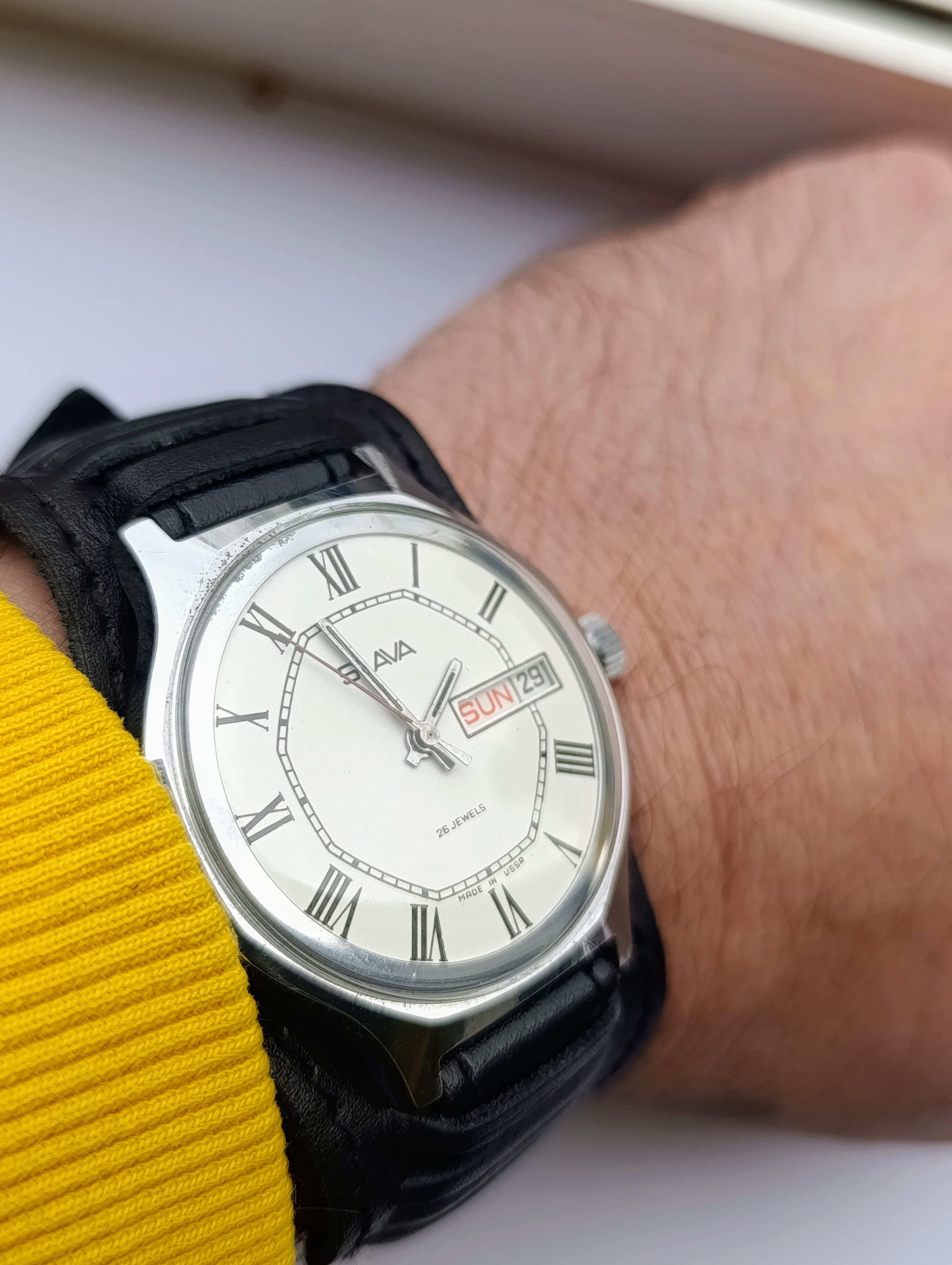 Rare Slava 2428 Mechanical Watch from USSR – 26 Jewels Movement, Dual Calendar, Authentic Soviet Men’s Wristwatch – thumbnail 13