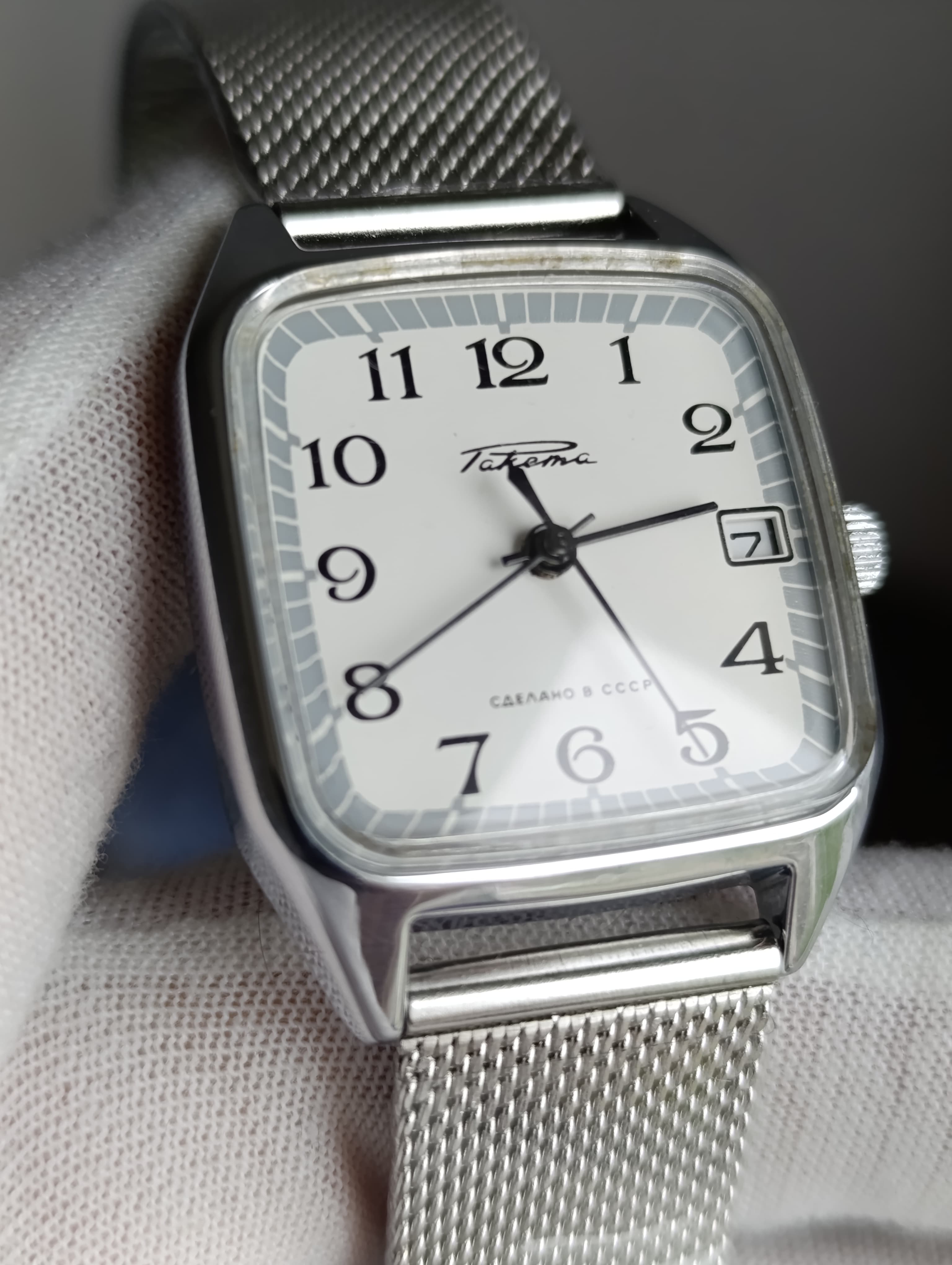 Soviet Vintage Watch Raketa Cal. 2614.H 19 Jewels Made in USSR  Petrodvorets Watch Factory 1980s – thumbnail 4