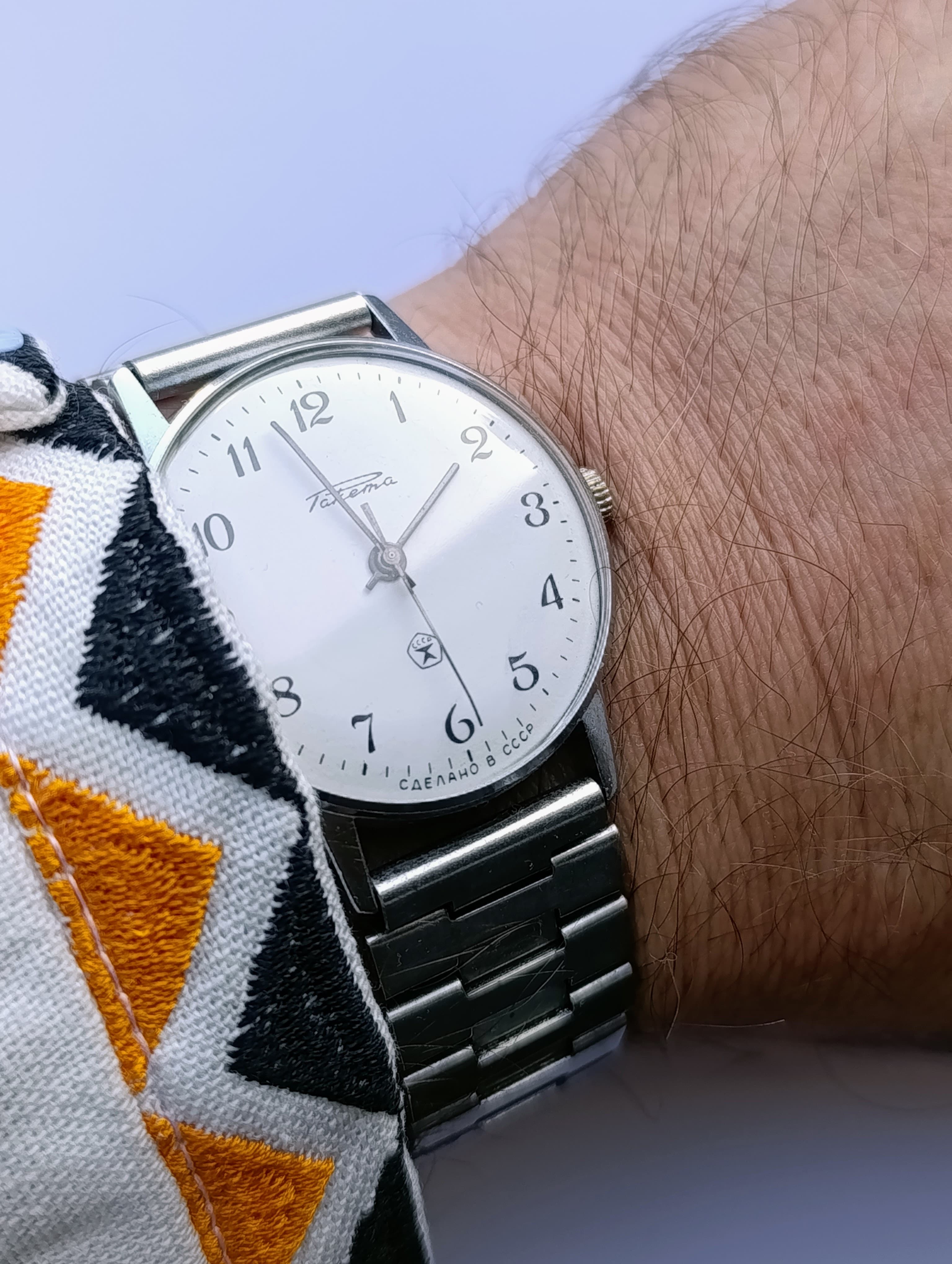 Vintage Soviet Raketa Mechanical Dress Watch – White Enamel Dial Petrodvorets Watch Factory Made in USSR 1970s – thumbnail 1