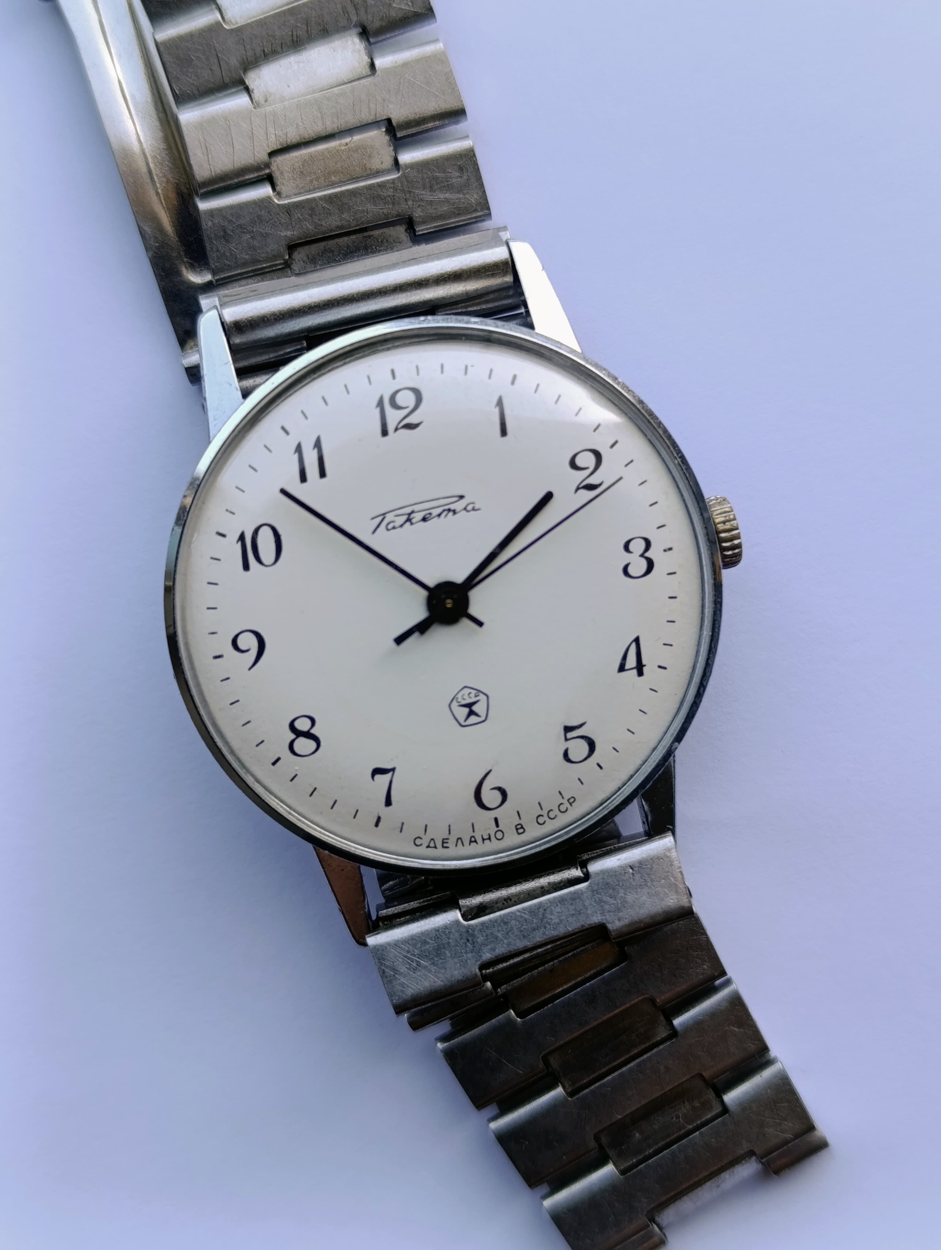 Vintage Soviet Raketa Mechanical Dress Watch – White Enamel Dial Petrodvorets Watch Factory Made in USSR 1970s – thumbnail 3