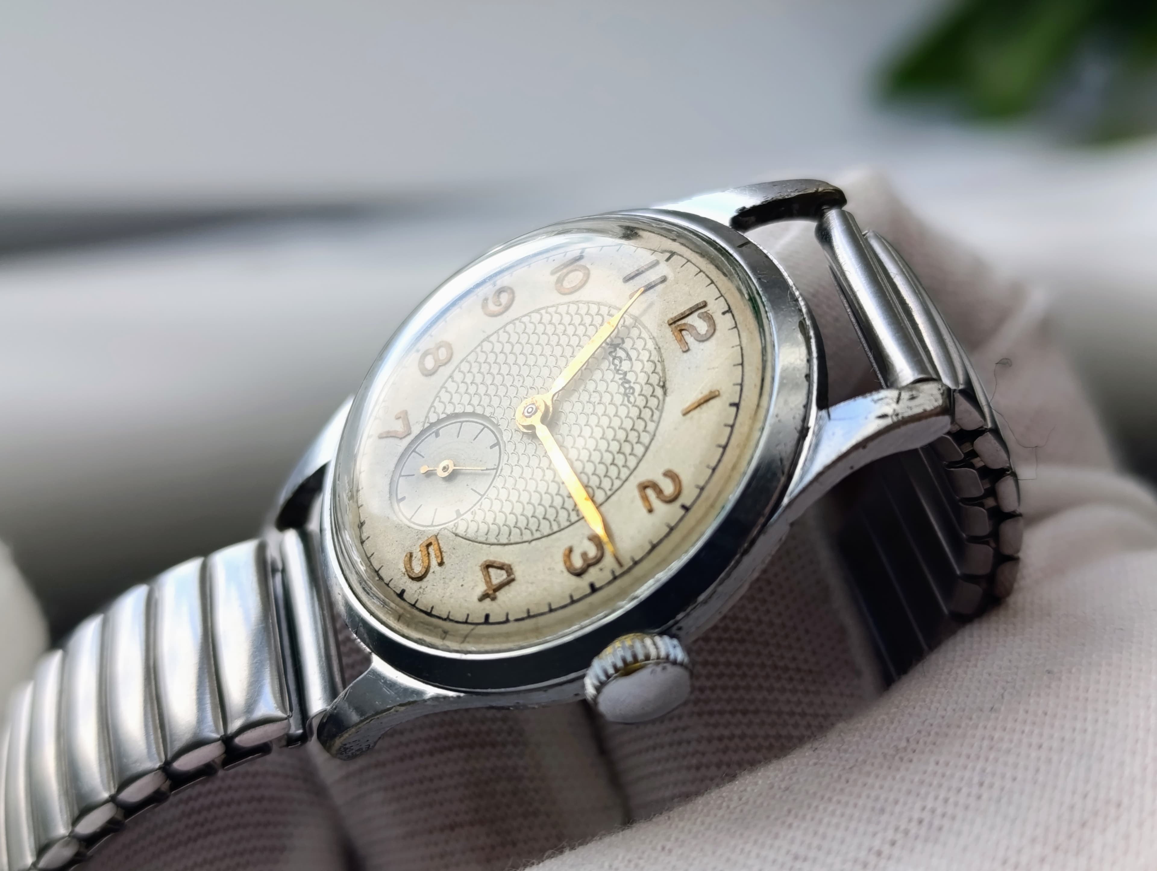 Kama Watch 1956 - Exquisite Soviet Timepiece for the True Connoisseur of Vintage Watches – thumbnail 10