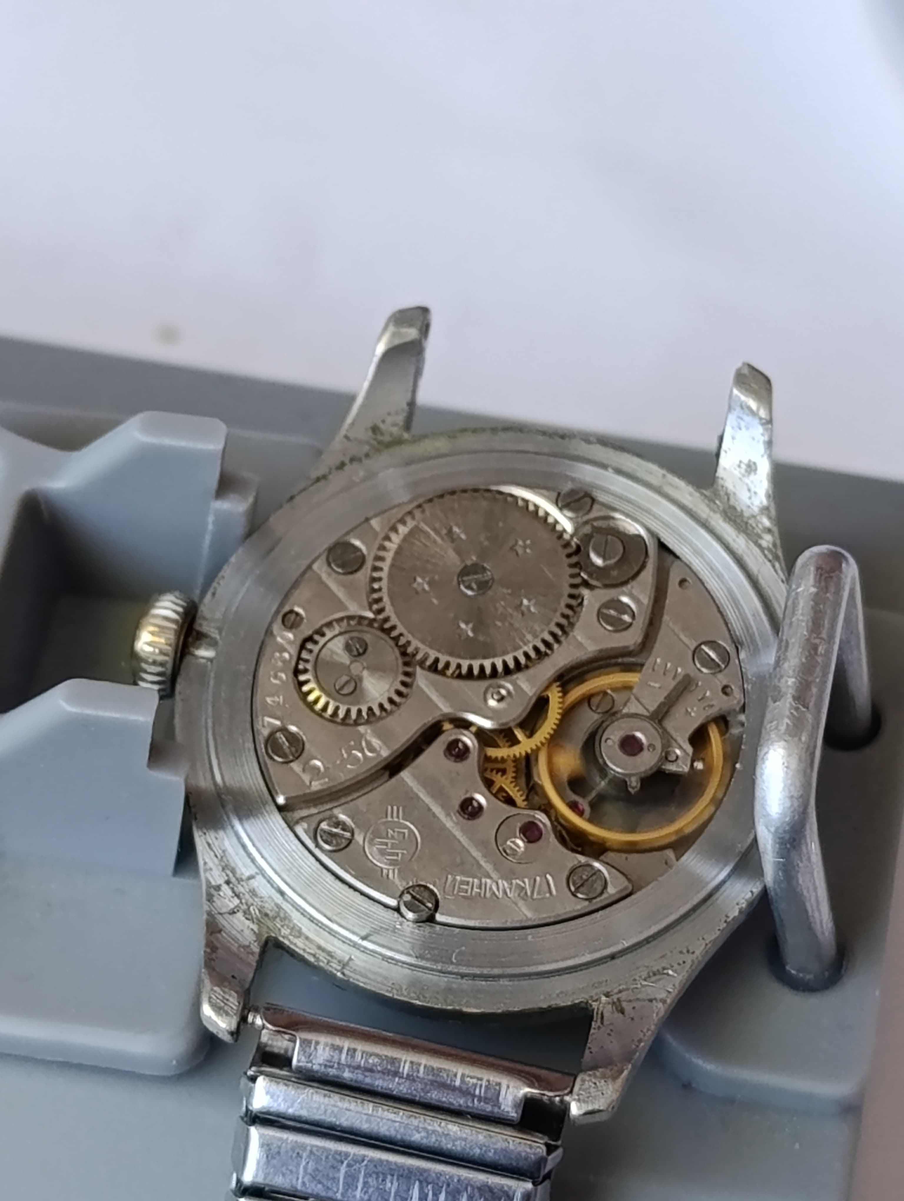 Kama Watch 1956 - Exquisite Soviet Timepiece for the True Connoisseur of Vintage Watches – thumbnail 12
