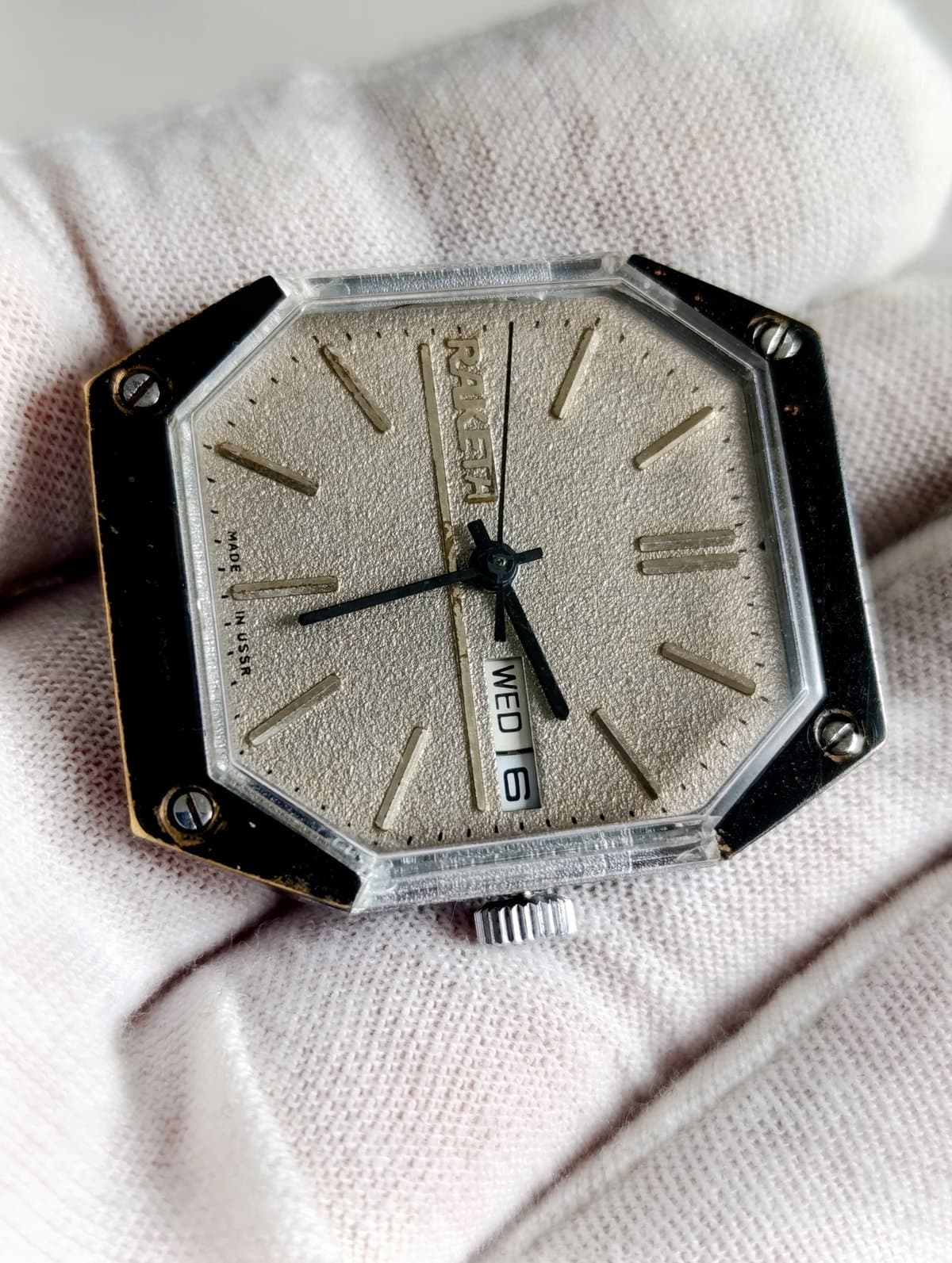 Raketa Star Wars Watch USSR – Vintage Soviet Mechanical Day Date 1980s Men’s Collectible Timepiece – thumbnail 9