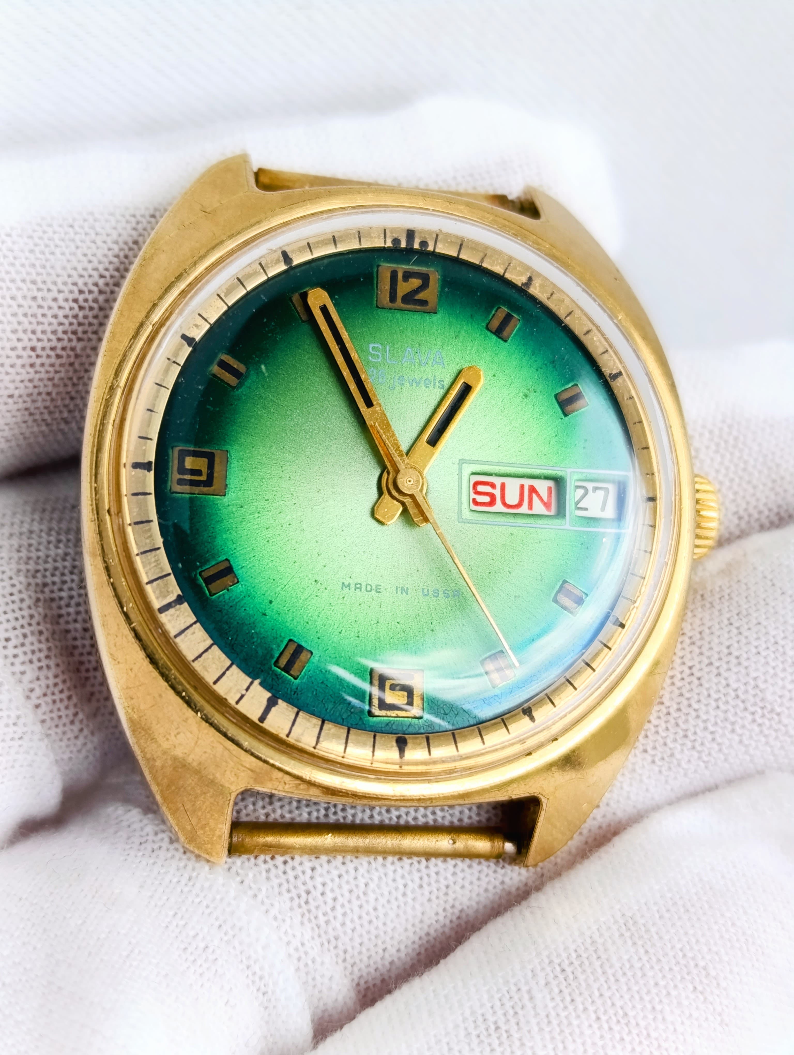 Slava Vintage Soviet Watch - Rare Green Gradient Dial - USSR 2428 Day-Date - Serviced – thumbnail 9