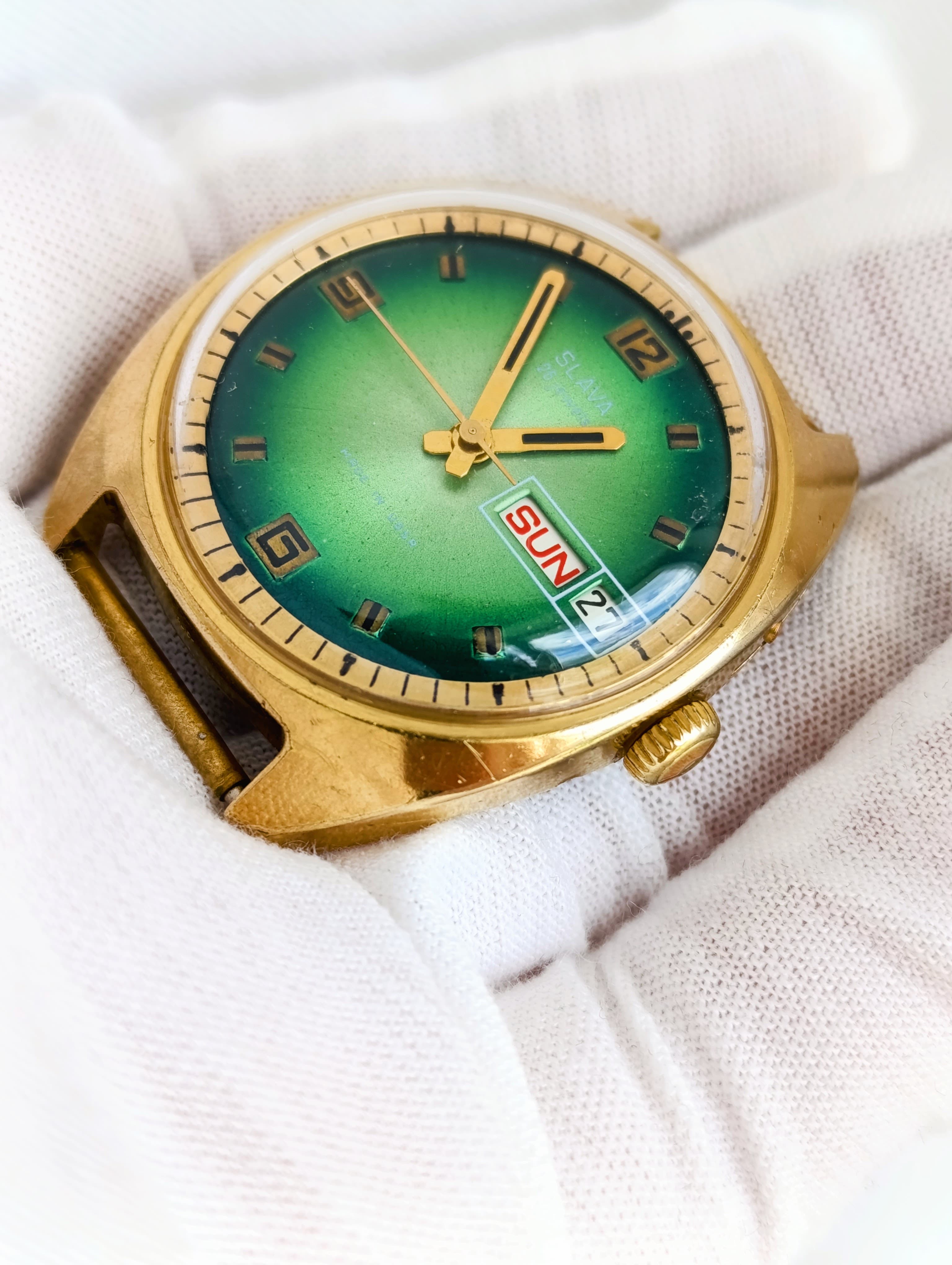 Slava Vintage Soviet Watch - Rare Green Gradient Dial - USSR 2428 Day-Date - Serviced – thumbnail 6