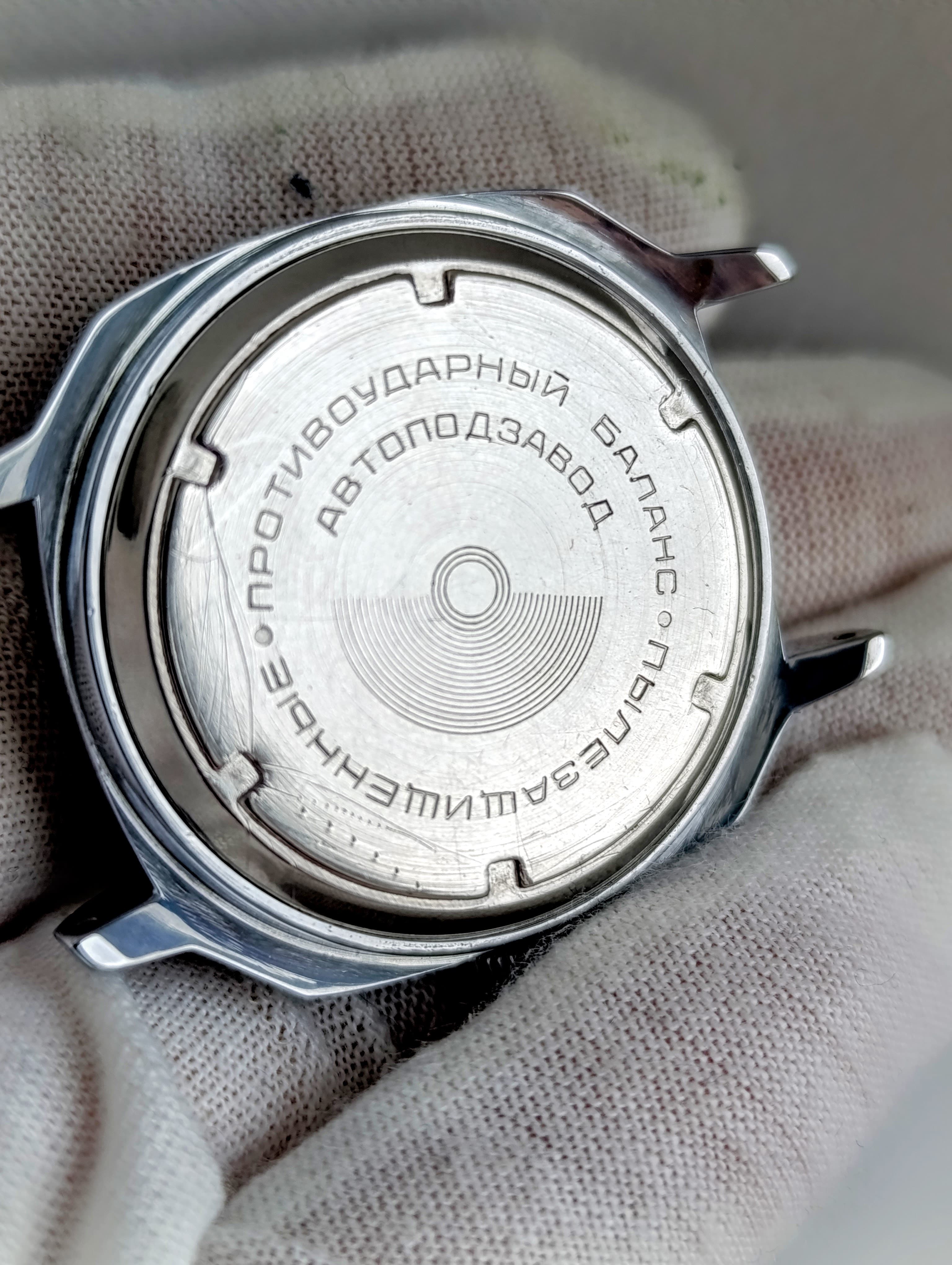 Raketa Soviet Mechanical Watch Automatic Winding Caliber 2627.H 29 Jewels Made in USSR 1980s – thumbnail 3