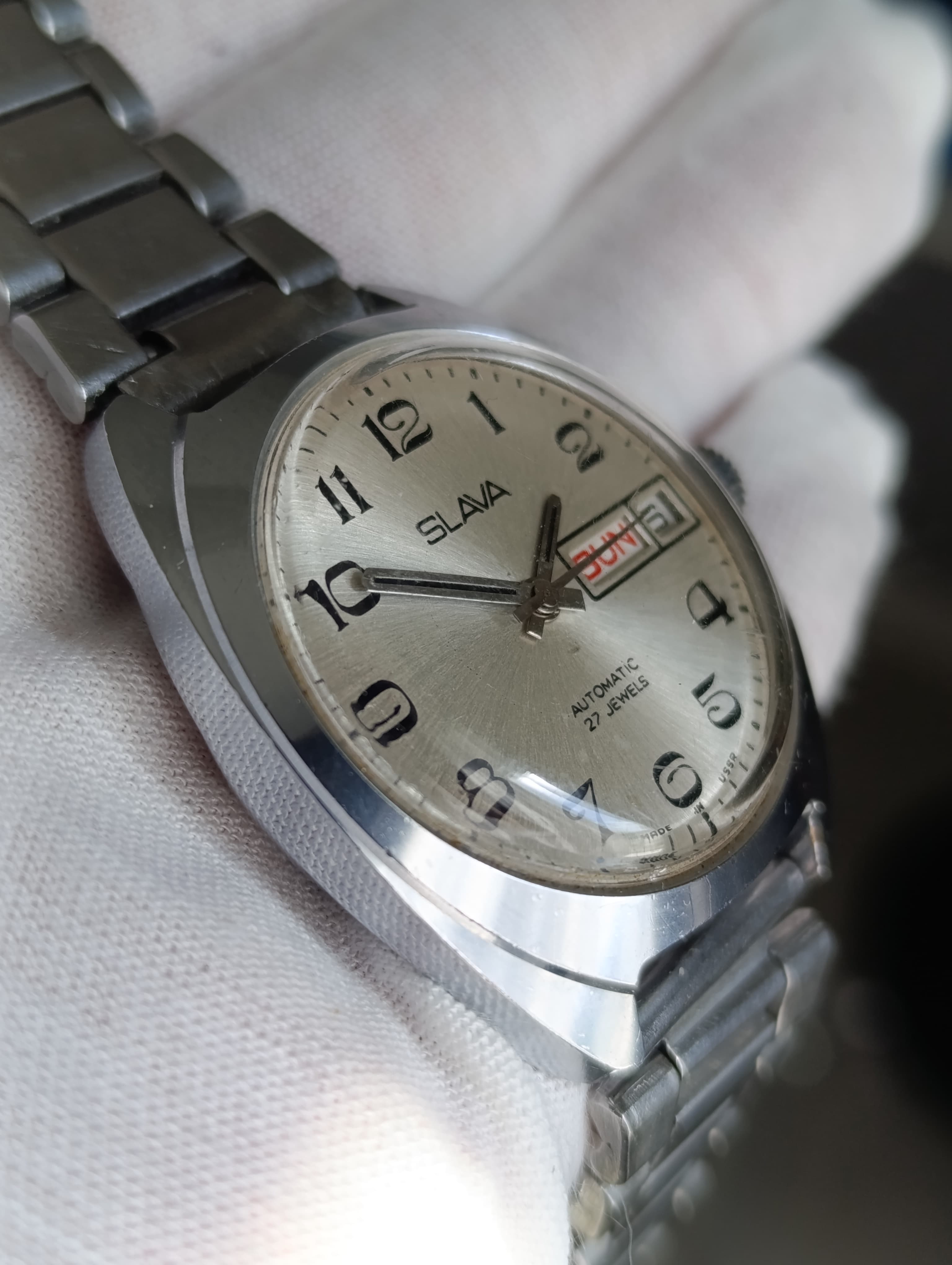 Vintage Slava Automatic Watch - USSR Heritage Timepiece – thumbnail 4