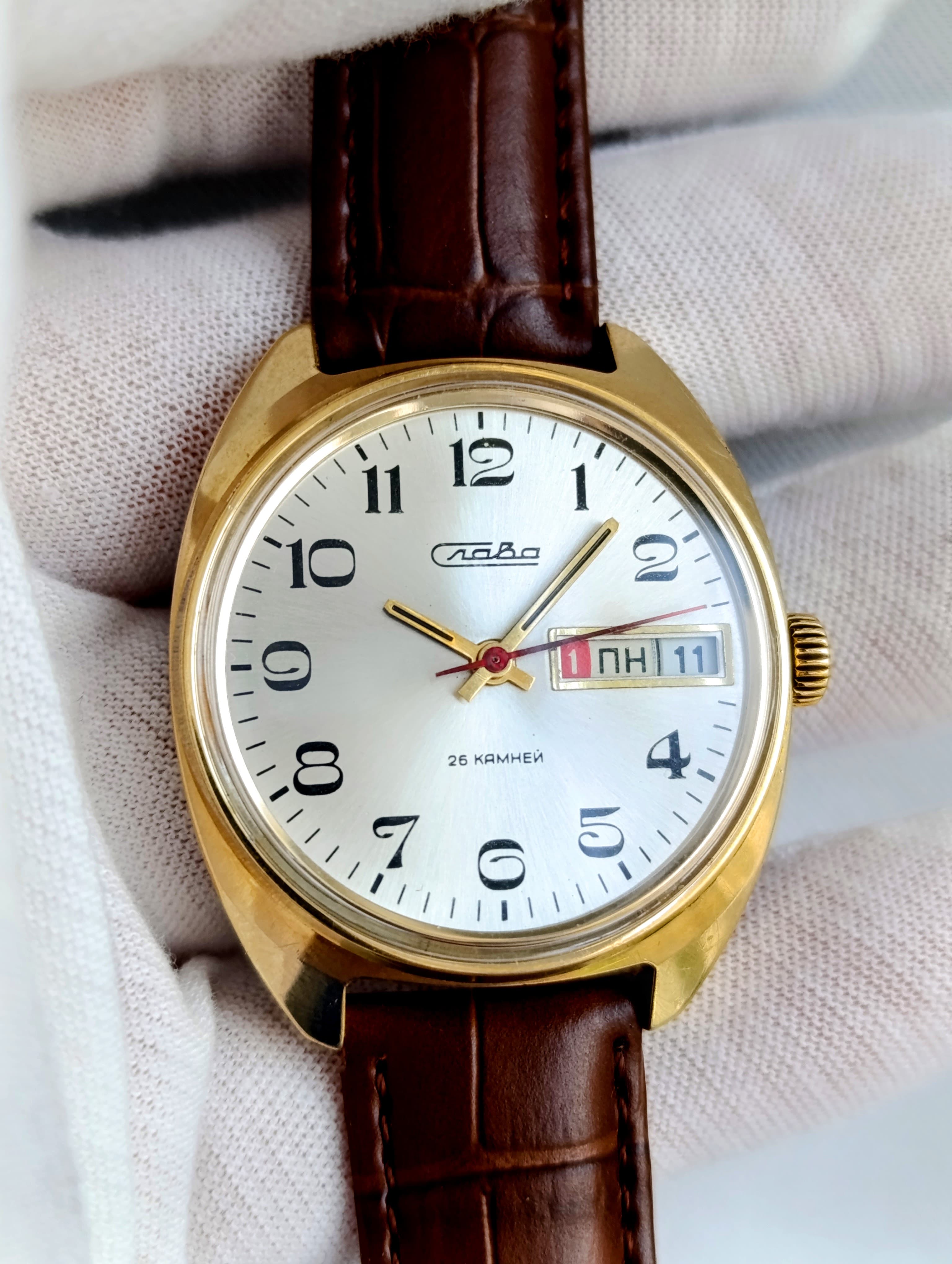 Rare Slava 2428 Vintage Watch | Second Moscow Factory Soviet Timepiece (1980s) – thumbnail 1