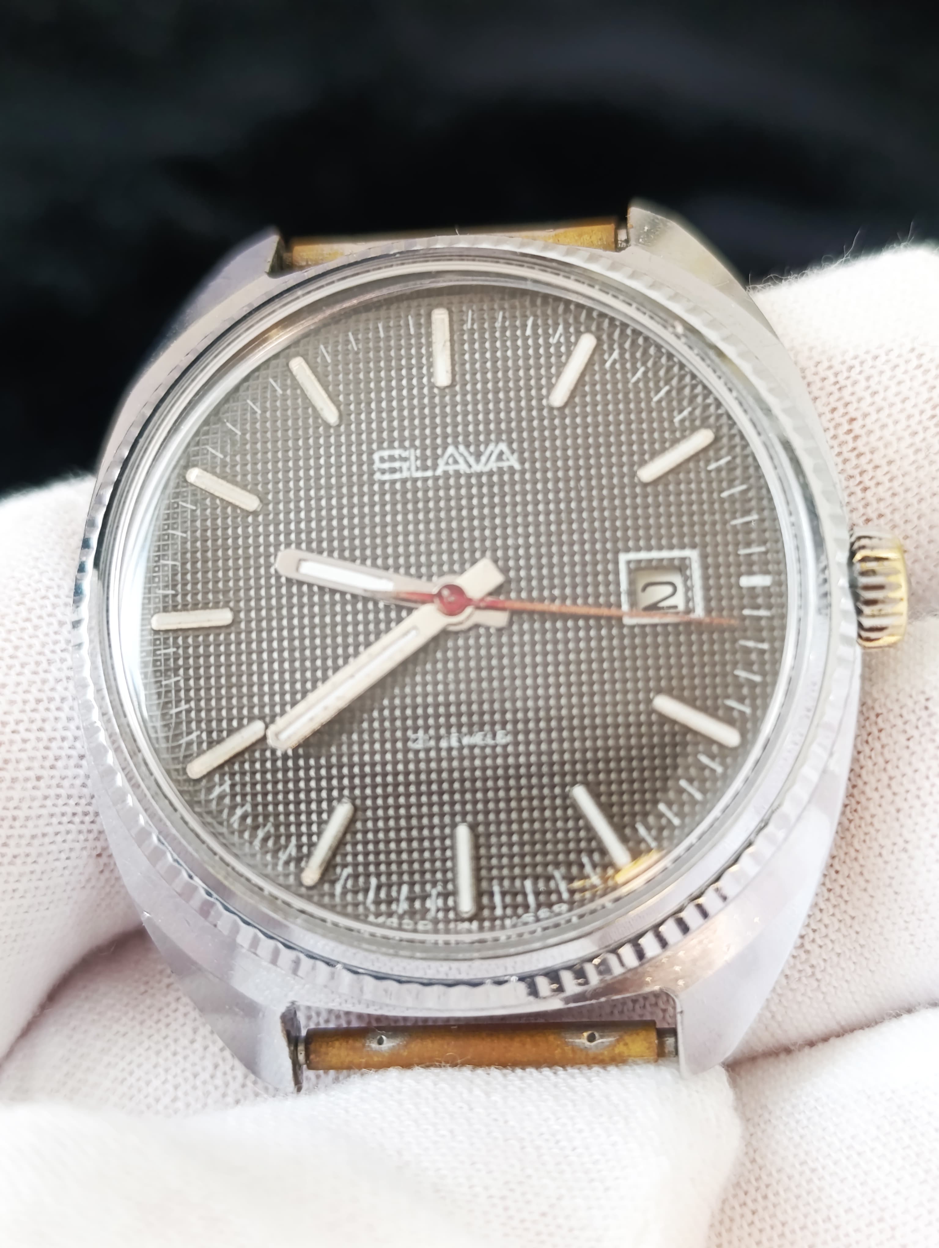 Slava Soviet Watch 21 Jewels Made In USSR Mechanical Wristwatch 1980s – thumbnail 6