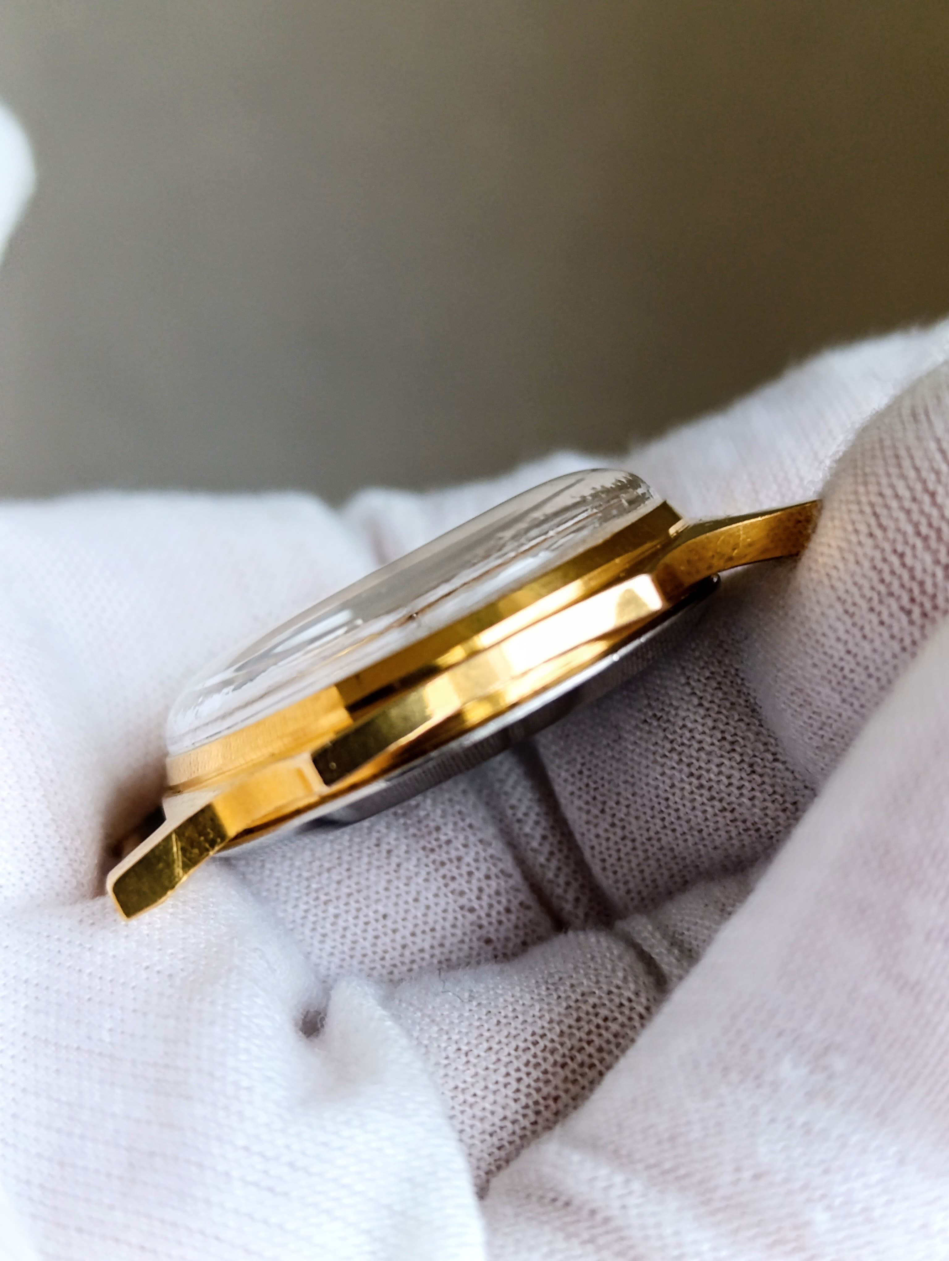 Pobeda Watch USSR 1980s - Vintage Mechanical Timepiece – thumbnail 6