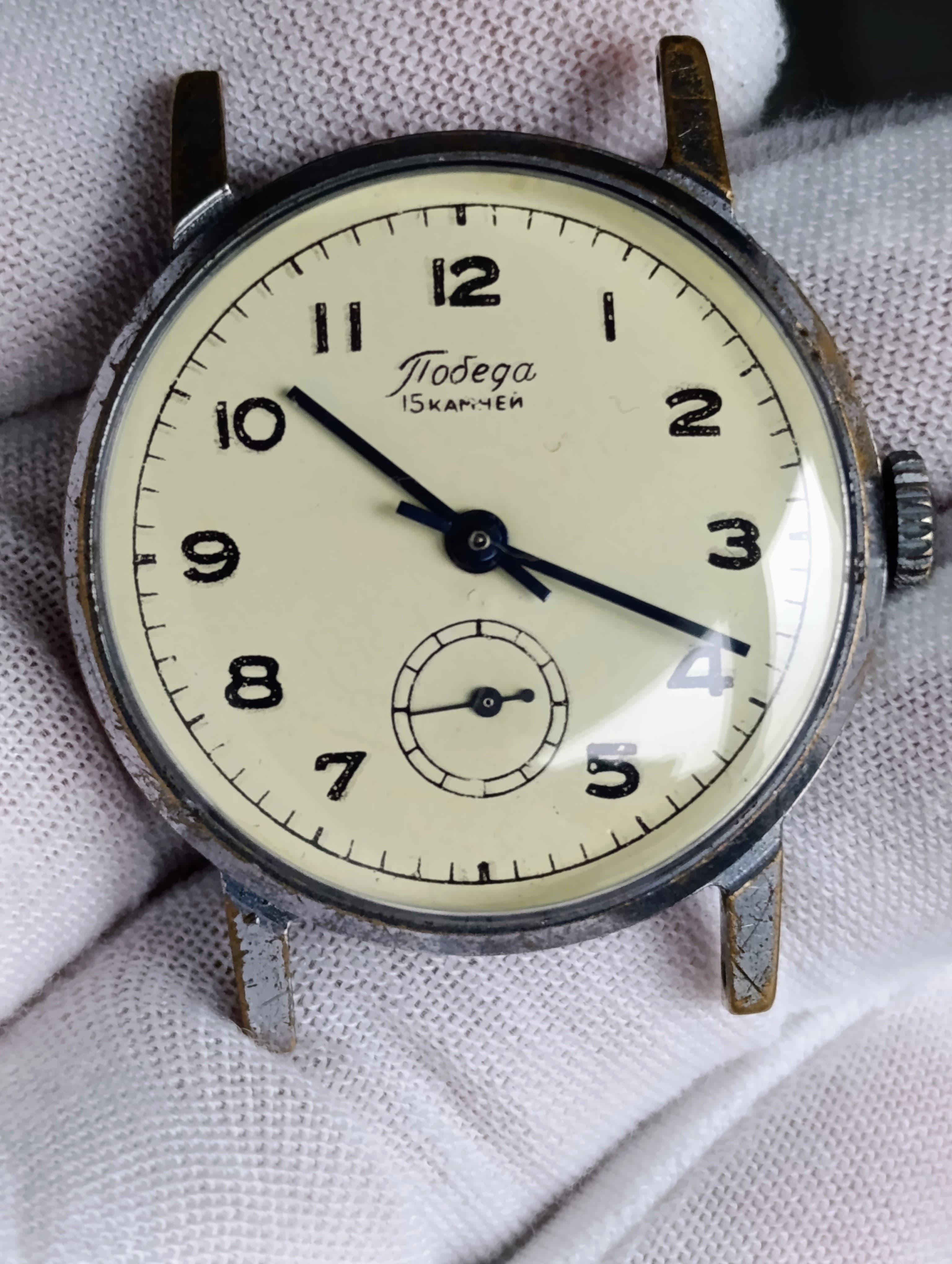Watch Pobeda 2602 Russian Soviet Mechanical Men's Wristwatch Made in USSR 1960s – thumbnail 1