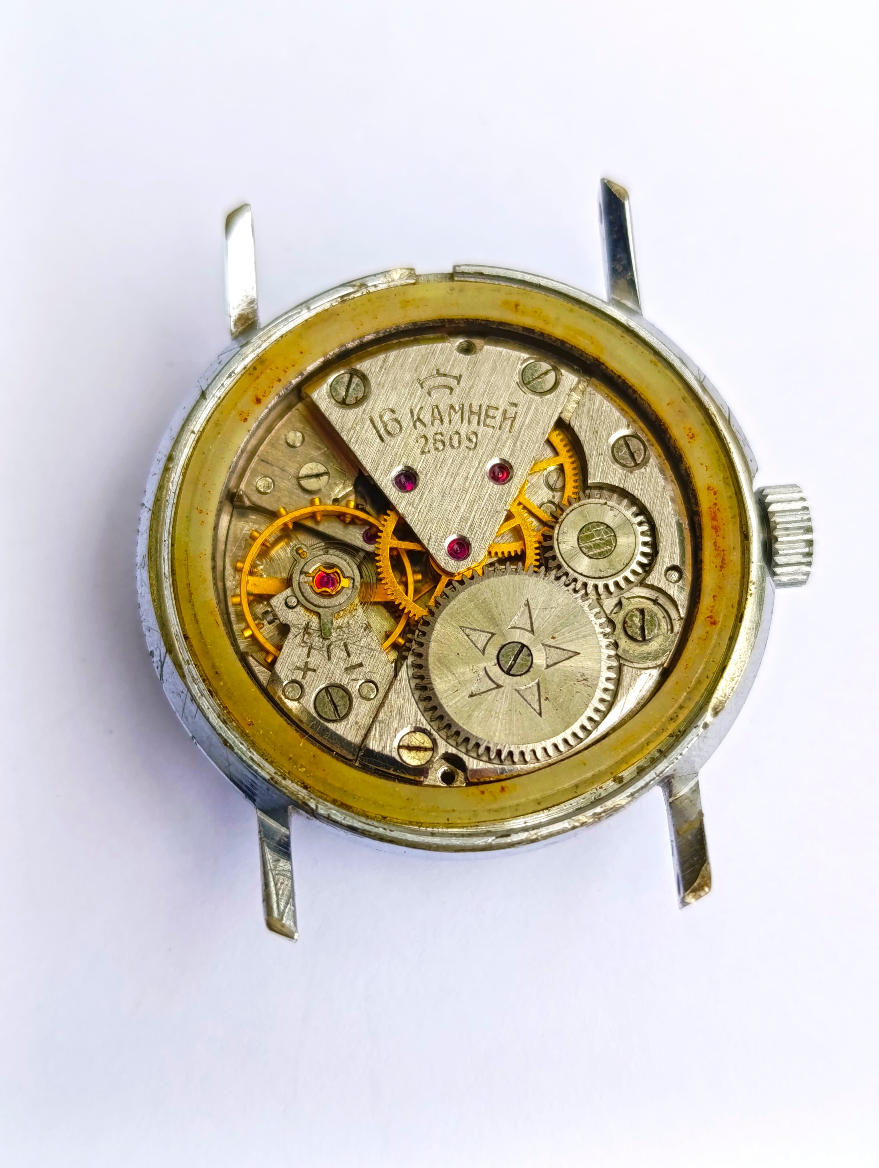 Vintage Raketa Watch - A Timeless Soviet Classic 1970s – thumbnail 9
