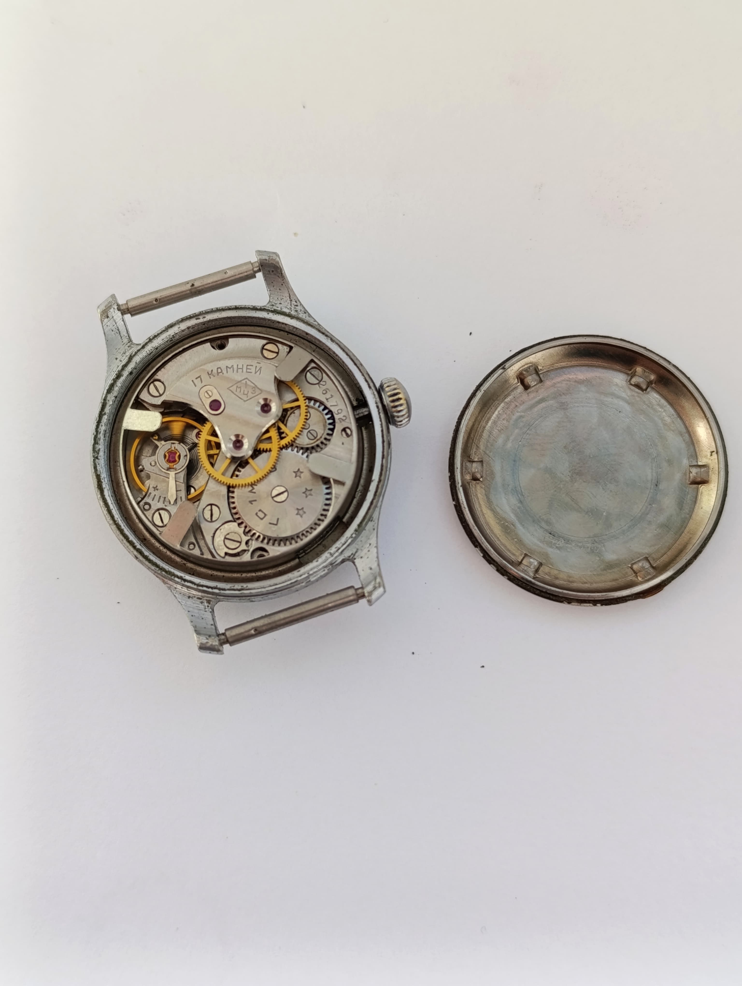 Rare Soviet Era Sports Watch - Authentic Collectible Timepiece from USSR – thumbnail 4