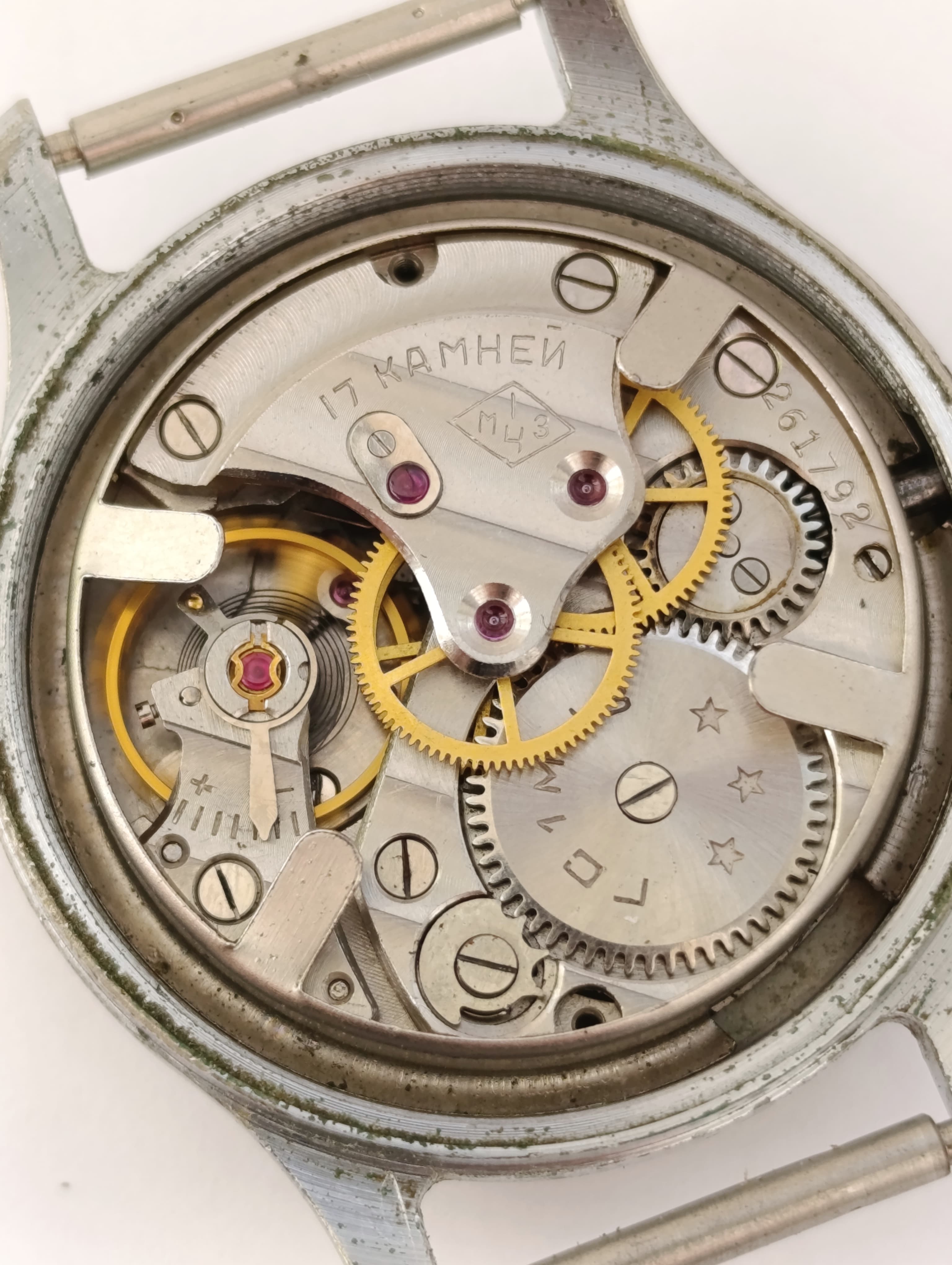 Rare Soviet Era Sports Watch - Authentic Collectible Timepiece from USSR – thumbnail 3