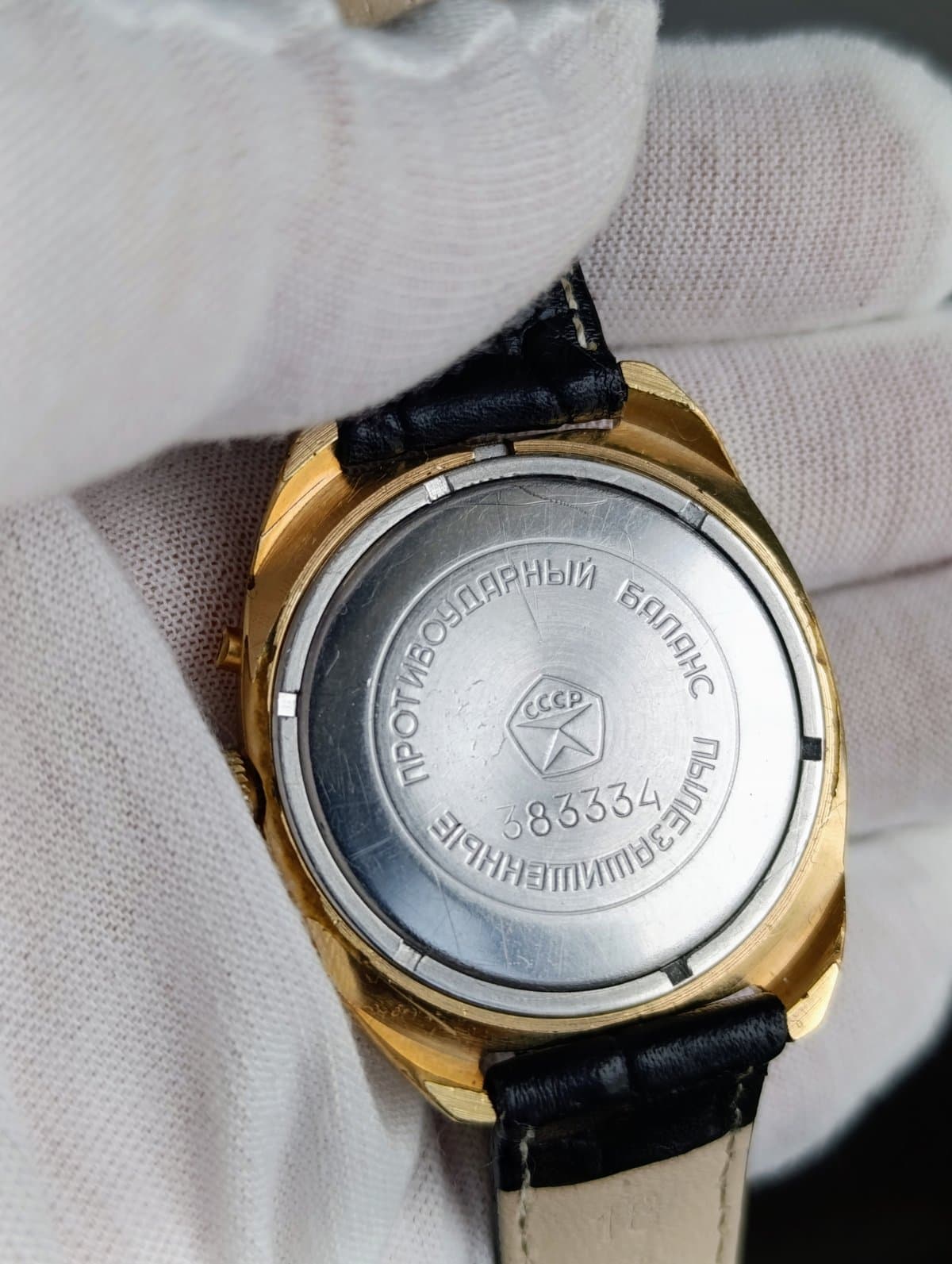 Vintage Slava 2428 USSR Watch – Purple Gradient Dial, Cyrillic Day-Date – thumbnail 7
