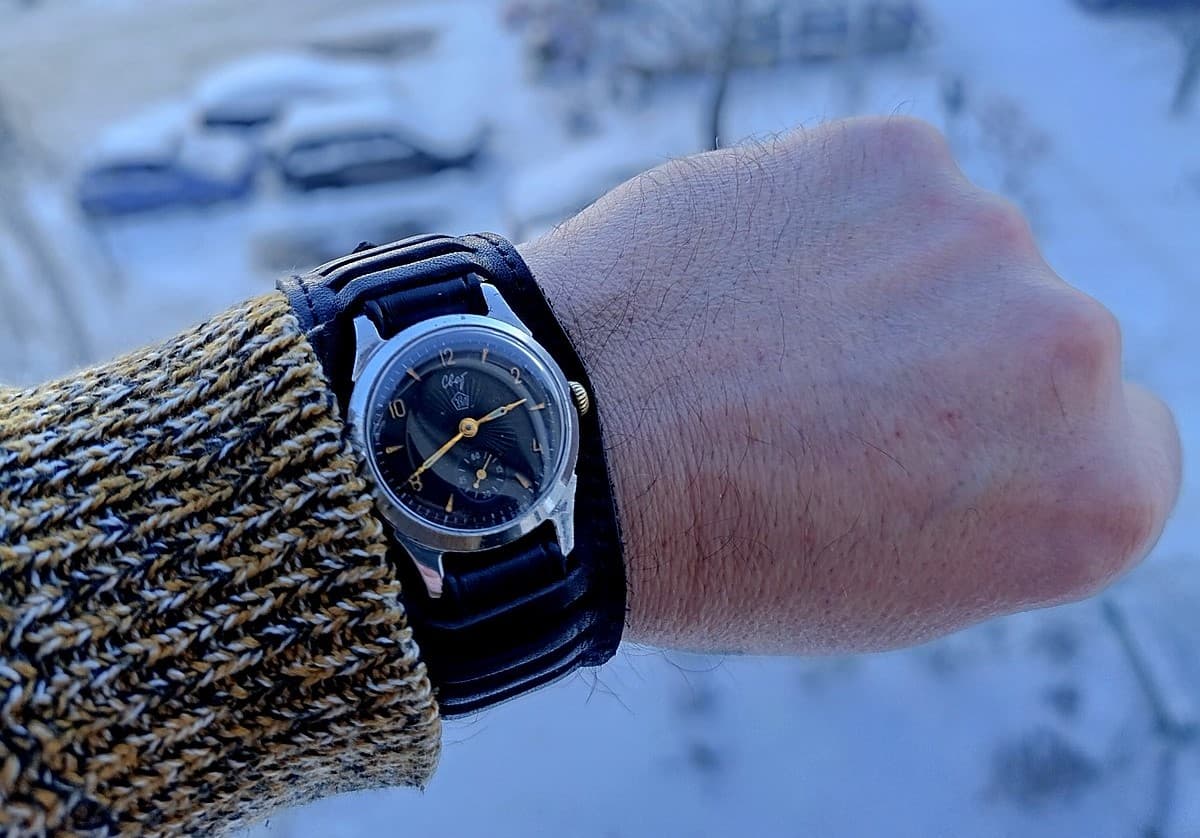 Vintage Soviet Watch Svet Cal. 2603 16 Jewels Leningrad Electric Clock Factory  – thumbnail 4